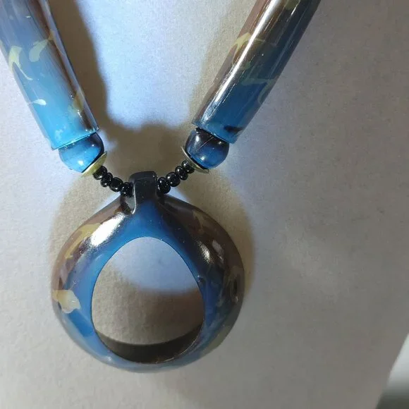 Brown Tan Horn Pendant Necklace Vintage Seed Beaded Strand Barrel Clasp Resin - Picture 12 of 16